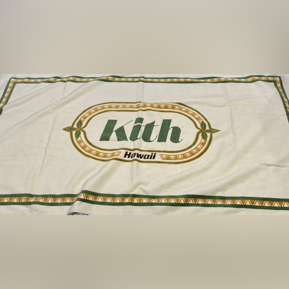 KITH Hawai’i Beach Towel